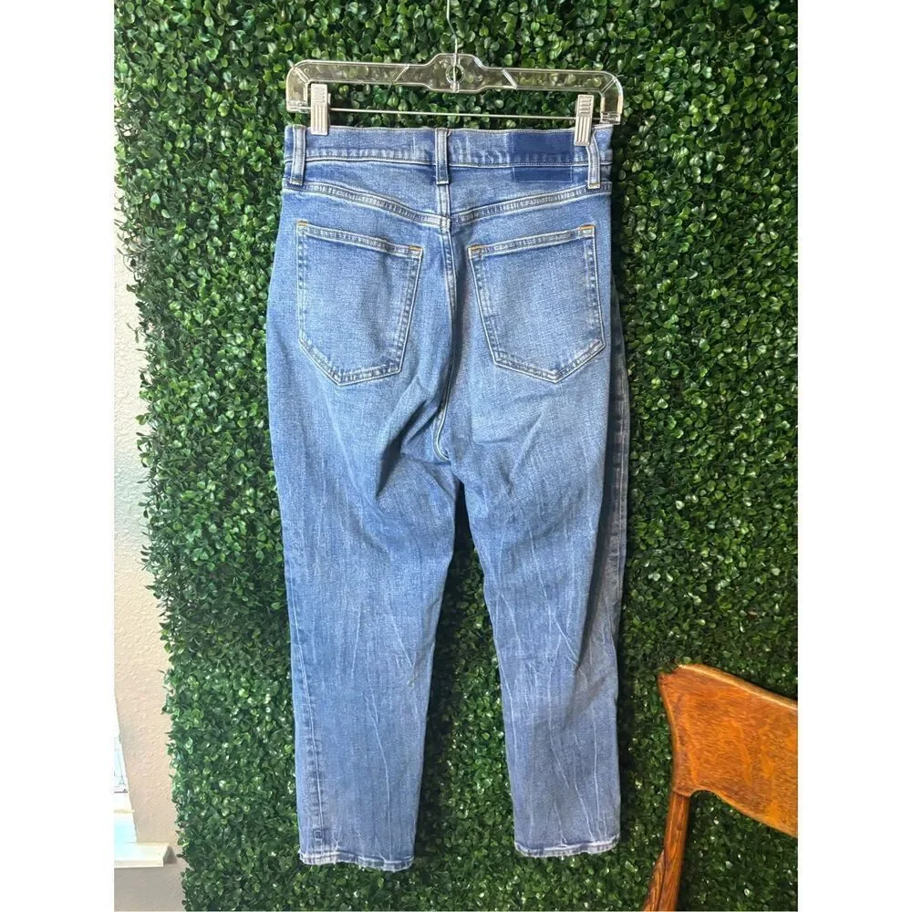 Abercrombie and Fitch The Ankle Straight Leg Ultra High Rise Jeans Size 4/27 Blu